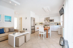 Charming Nazaré Apartment-1 minute to the beach